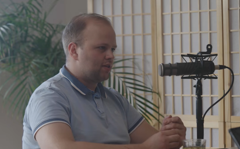Jernej Arko odkrito o izzivih, glasbi in iskanju svojega mesta
